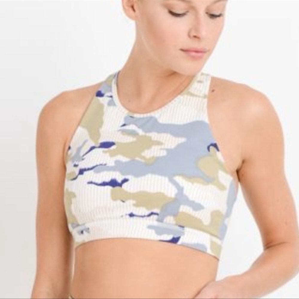 Mono B Sports Bra Women’s size Medium Camo Print Tan
